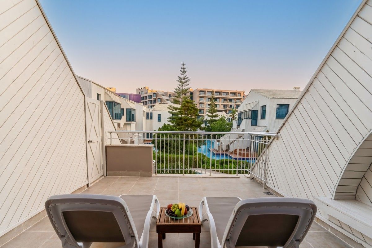 Deluxe Superior – Havuz Manzara Min 4 Gece