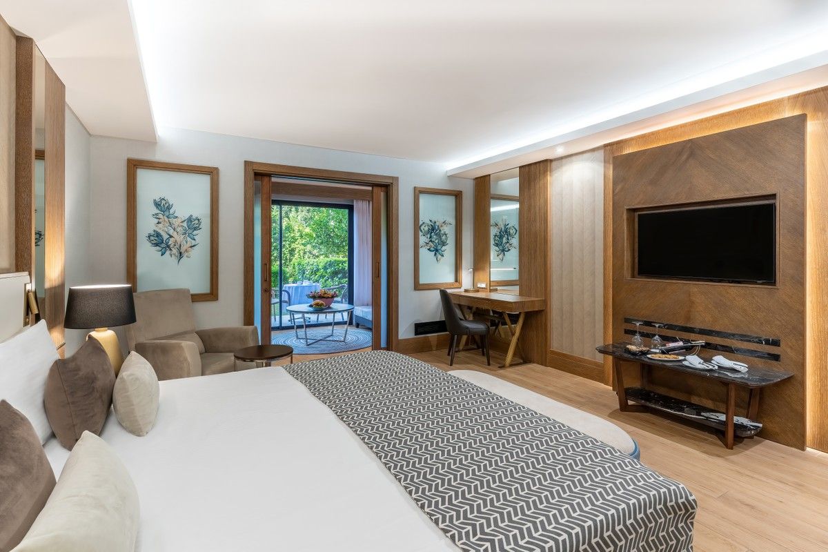 Deluxe Superior – Kara Manzara Min 4 Gece