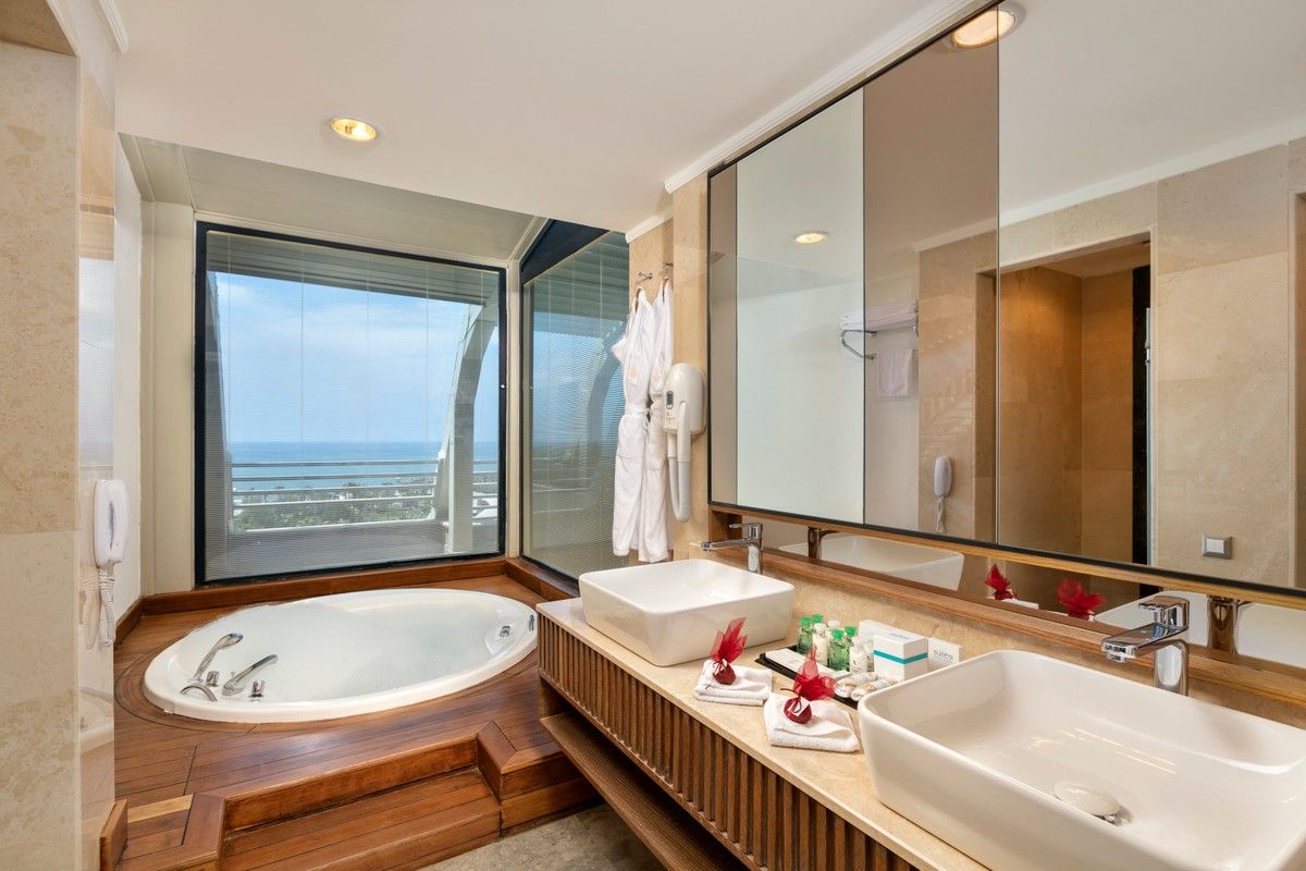 Junior Royal Suite
