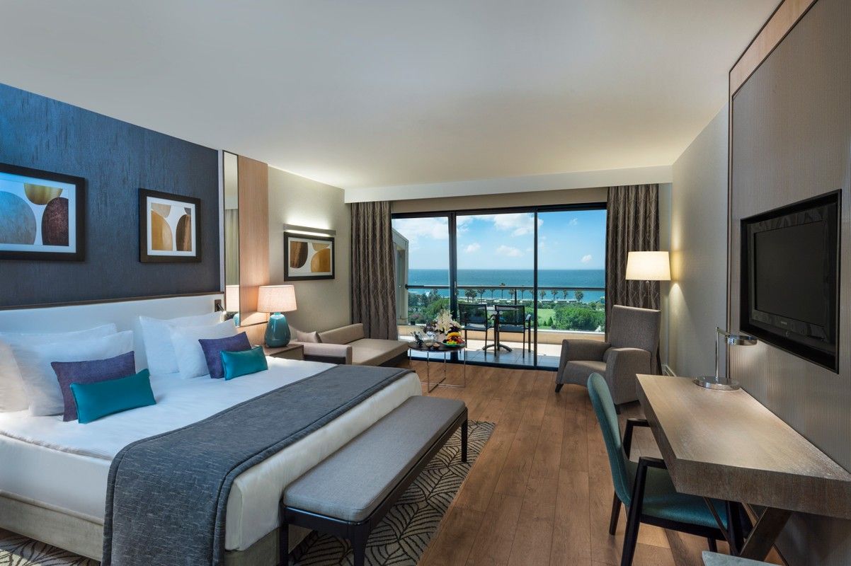 Standard Deluxe / Sea Side