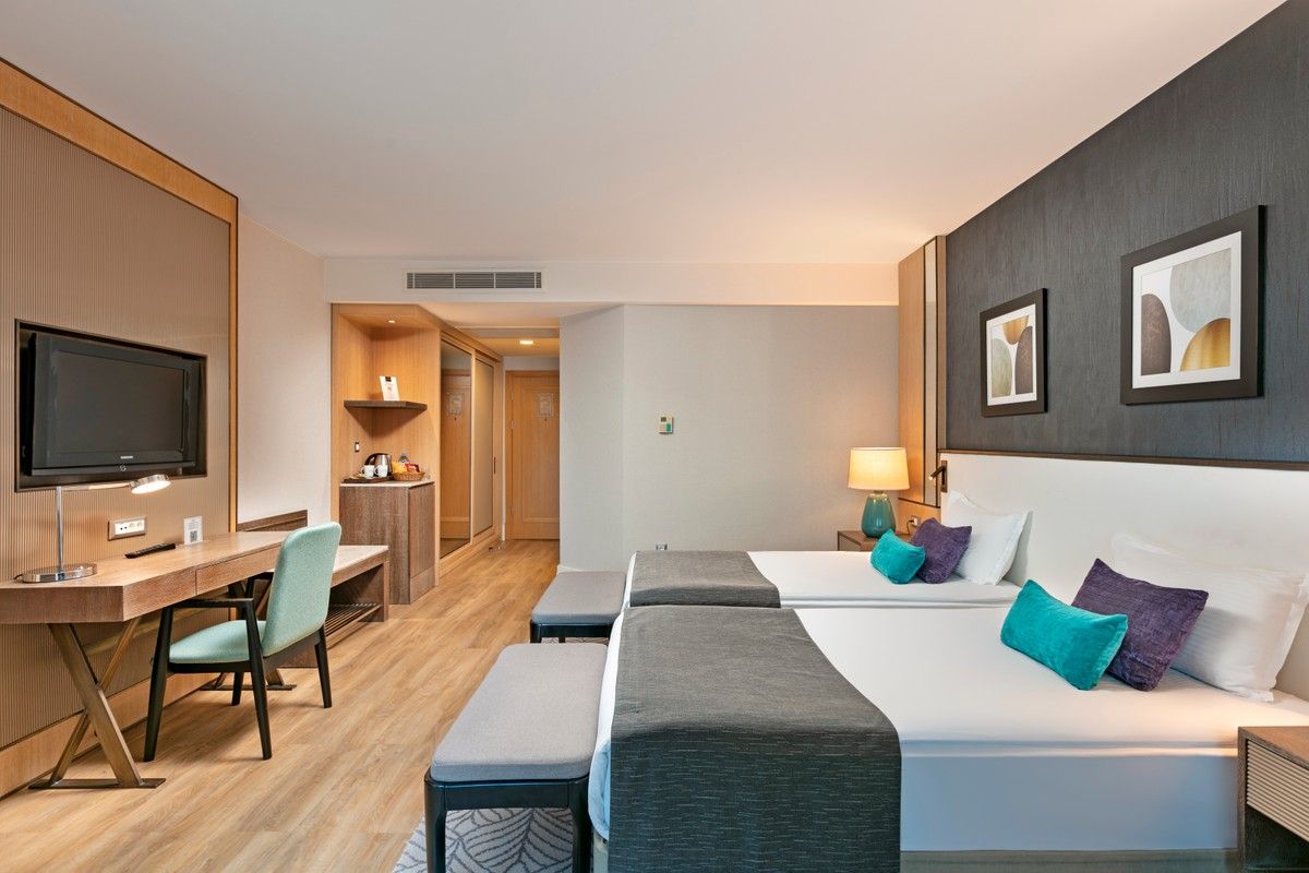 Standart Deluxe / Deniz Tarafı Min 4 Gece